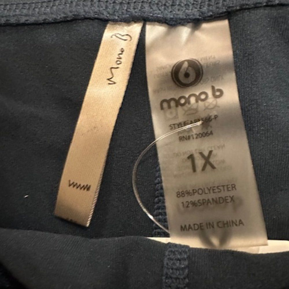 Mono B Navy Blue Lace Hem Detail Capri Leggings 4371 NWT Boutique - Picture 4 of 5